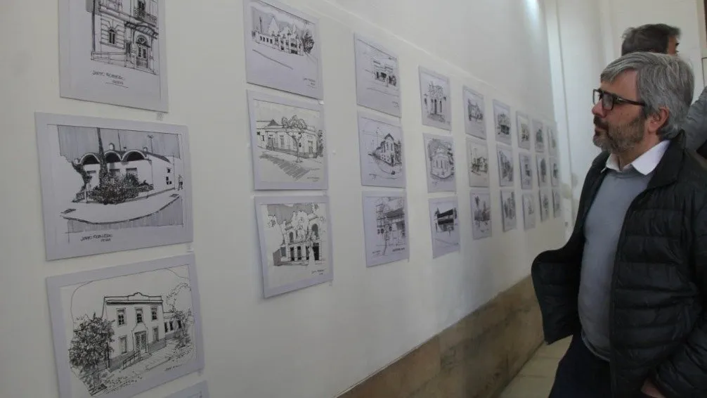 Se inauguró la muestra "Registro del patrimonio arquitectónico y urbano de Bolívar"